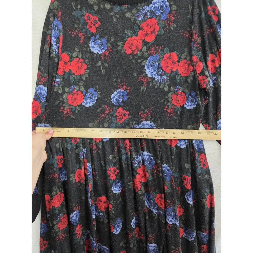 Torrid Dress Womens 2 Black Floral Red Blue Super Soft Plush Long Sleeve Pockets